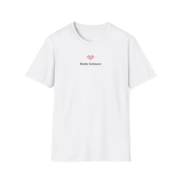 Face du t-shirt : petit logo Maille Solidaire sur la poitrine